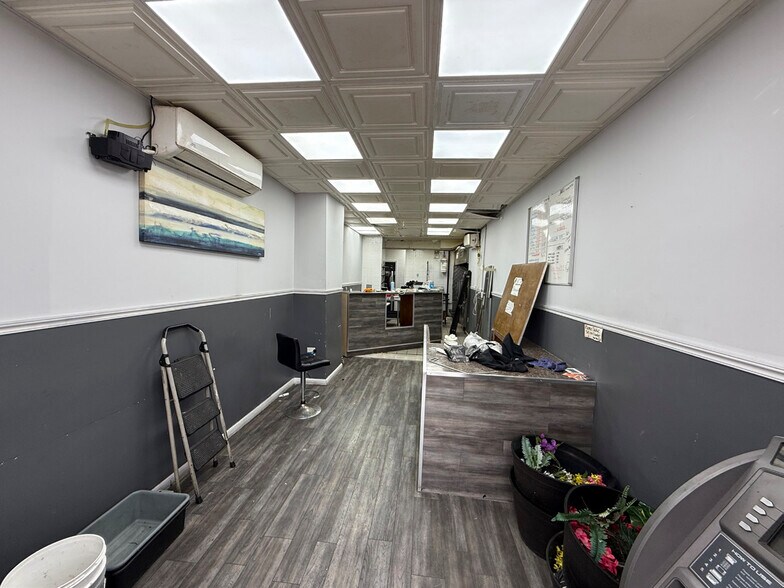 More Photos Of 2 W 125th St, New York Storefront Retail Residential For Lease