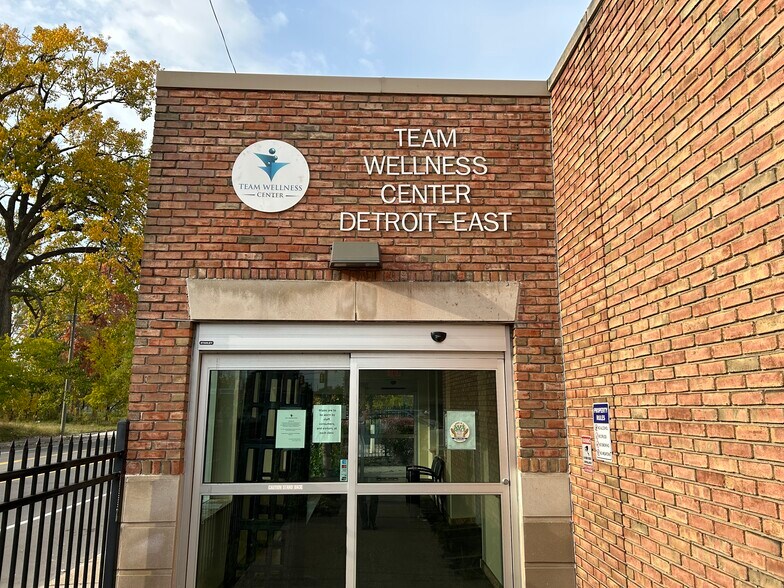 More Photos Of 6309 Mack Ave, Detroit Medical For Sale