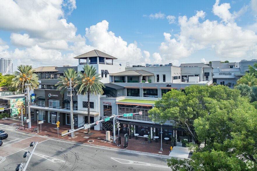 Primary Photo Of 3059 Grand Ave, Coconut Grove Storefront For Lease