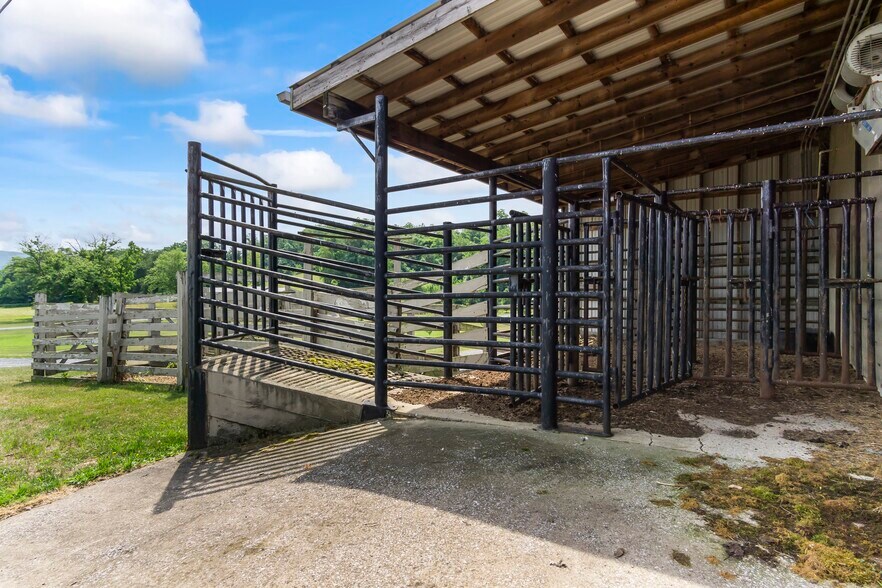 More Photos Of 2983 Cove Mountain Rd, Martinsburg Convenience Store For Sale