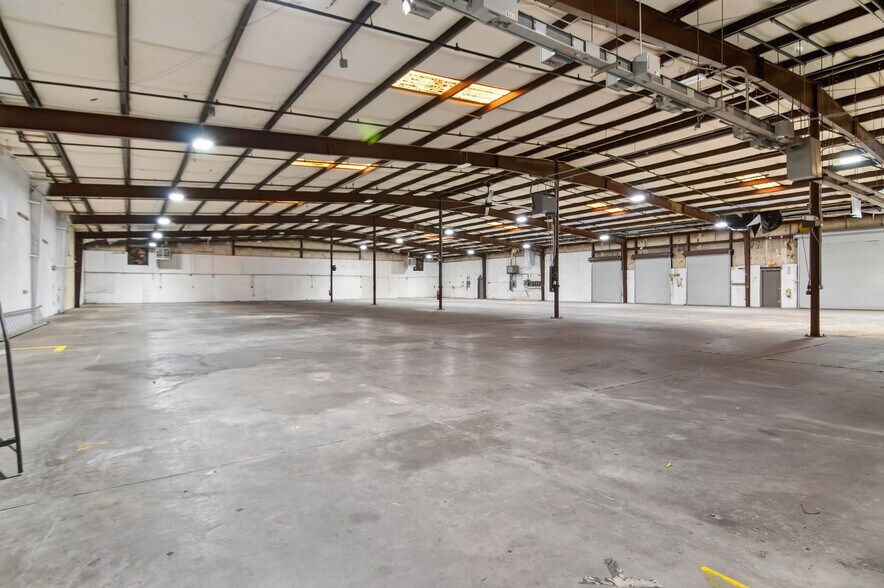 More Photos Of 9335 Industrial Trace, Alpharetta Warehouse For Sale