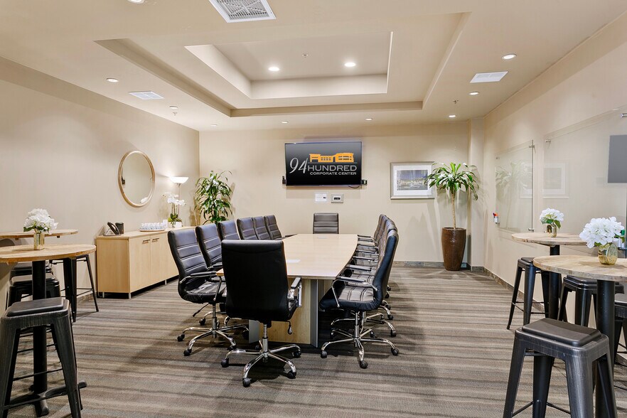 More Photos Of 9375 E Shea Blvd, Scottsdale Coworking Space