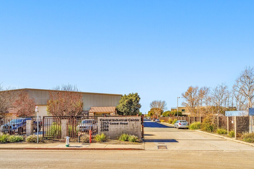 More Photos Of 2258 Central St, Richmond Warehouse For Lease
