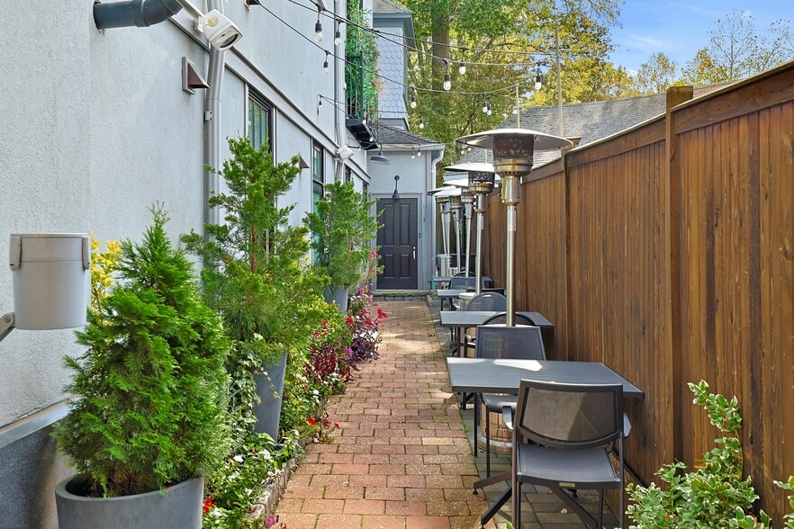 More Photos Of 2 Union St, Sparkill Storefront For Sale