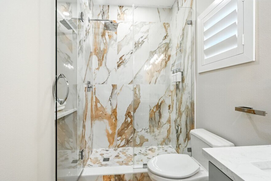 More Photos Of 1234 15th St, Sarasota Specialty For Sale