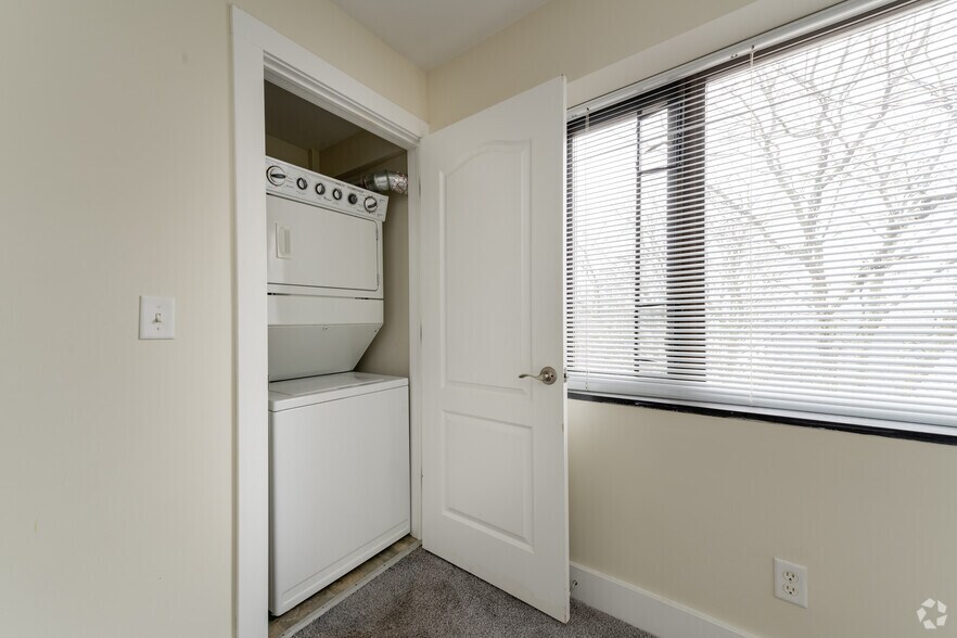 More Photos Of 475 W Lovell St, Kalamazoo Multifamily For Sale