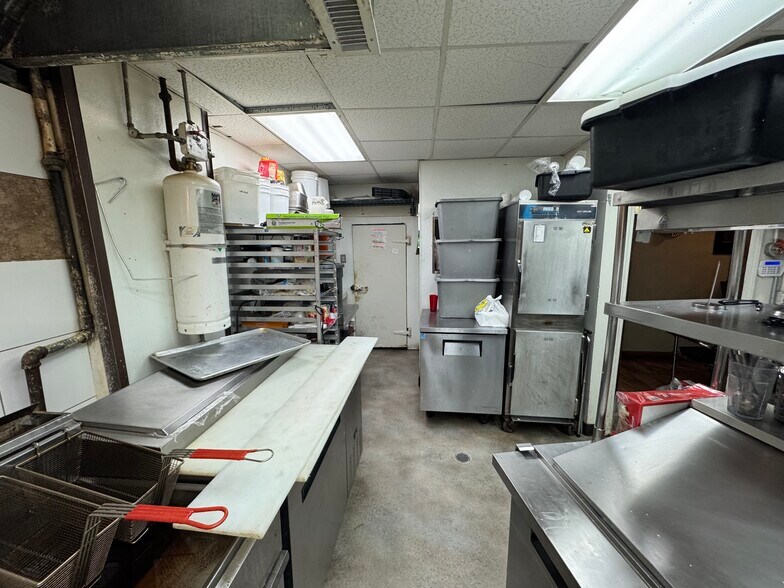 More Photos Of 994 Market St, Meadville Storefront Retail Residential For Sale