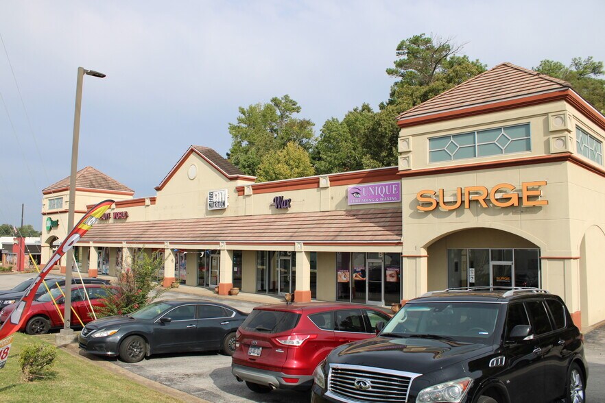 More Photos Of 865 Vann Dr, Jackson General Retail For Lease