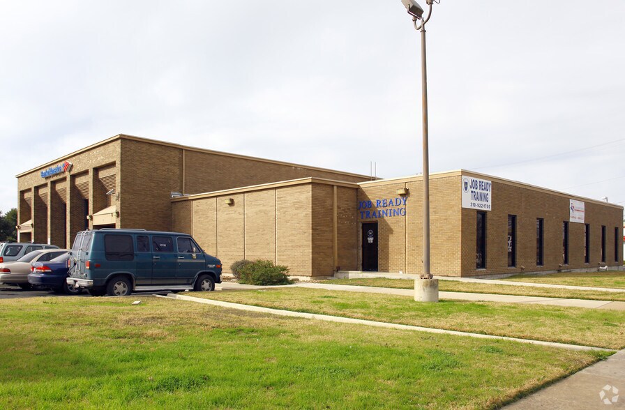 More Photos Of 111 Rayburn Dr, San Antonio Office For Lease