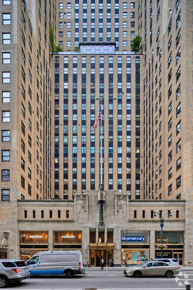 More Photos Of 420 Lexington Ave, New York Office For Lease