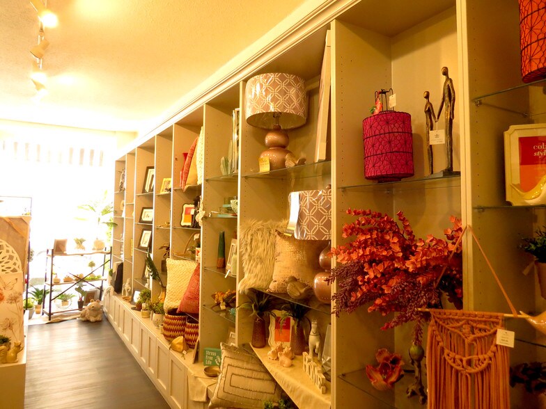 More Photos Of 70 Princess St, Kingston Storefront For Lease