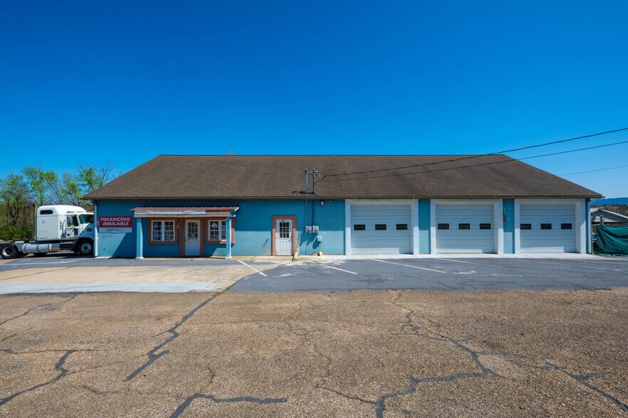 Primary Photo Of 1090 Virginia Ave, Harrisonburg Flex For Sale