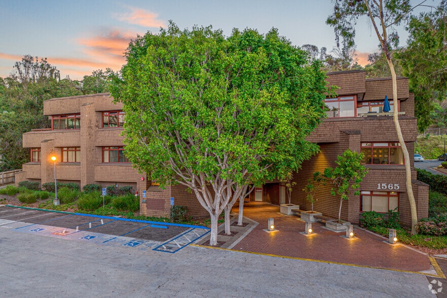 More Photos Of 1545 Hotel Cir S, San Diego Unknown For Lease