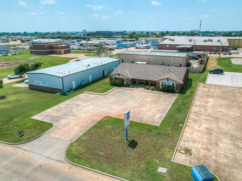 More Photos Of 525 Tower Dr, Moore Office For Lease