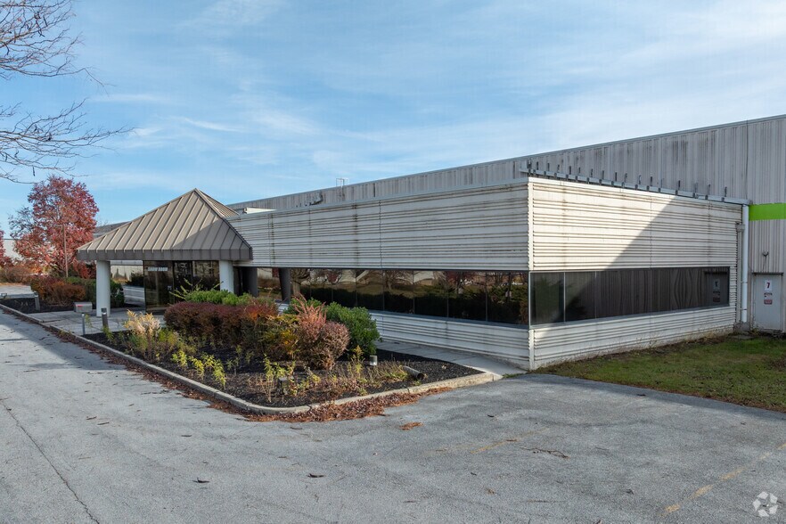 Primary Photo Of 25 Keystone Dr, Lebanon Warehouse For Sale