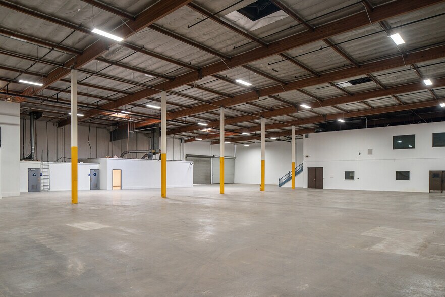 More Photos Of 11804 Wakeman St, Santa Fe Springs Manufacturing For Sale