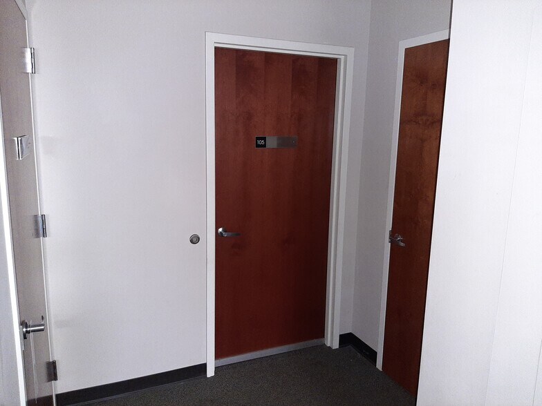 More Photos Of 1709 Legion Rd, Chapel Hill Coworking Space
