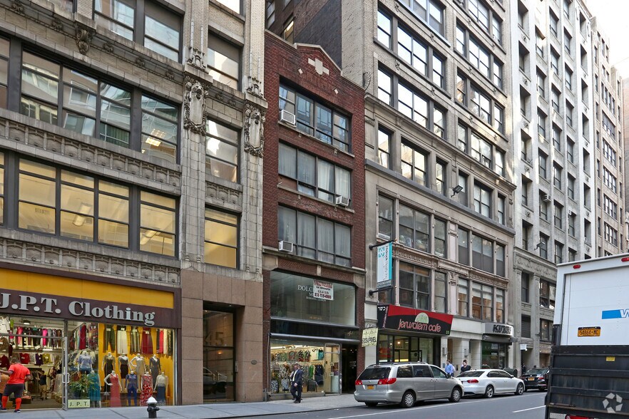 More Photos Of 41 W 36th St, New York Office For Sale
