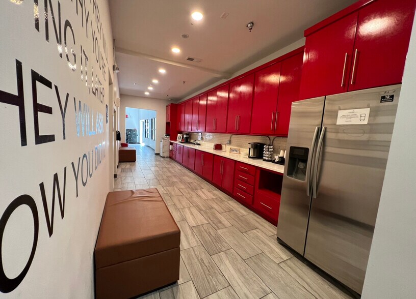 More Photos Of 522 W San Francisco Ave, El Paso Coworking Space