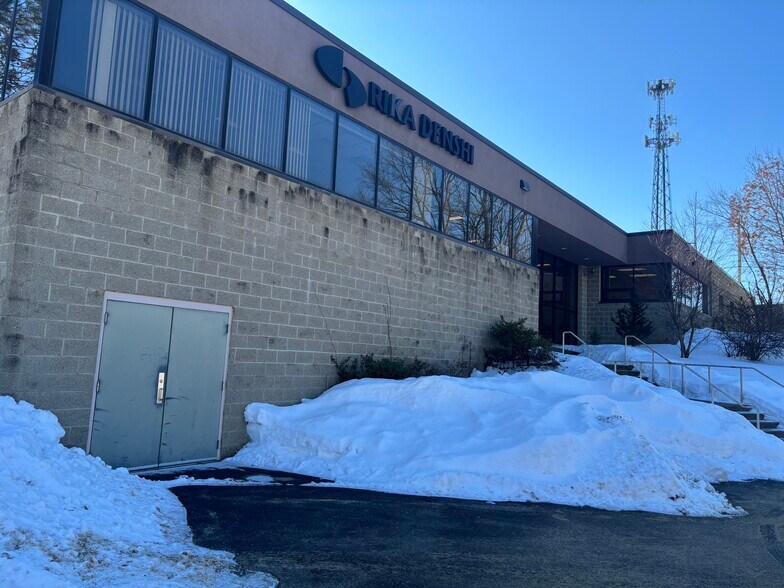 More Photos Of 112 Frank Mossberg Dr, Attleboro Office For Sale