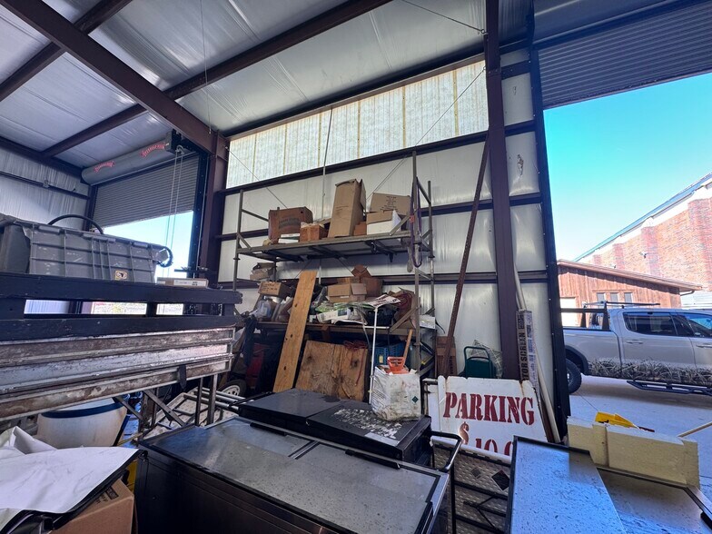 More Photos Of 10408 State Highway 64 E, Tyler Theater Concert Hall For Sale