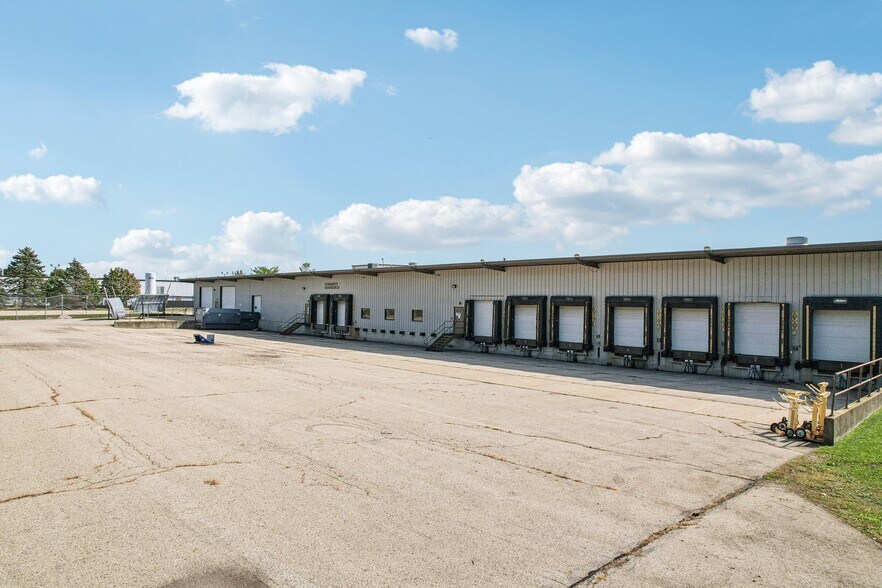 More Photos Of 150 Business Park Dr, Sun Prairie Industrial For Sale