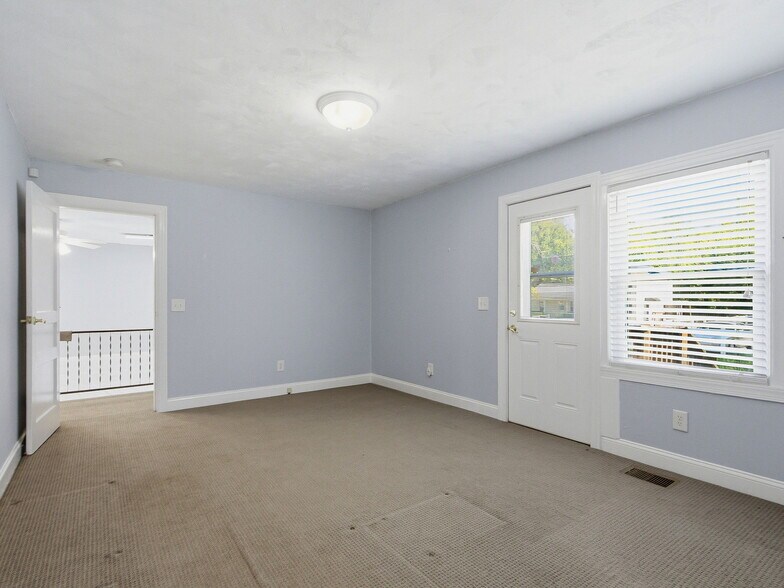 More Photos Of 1063 Louisville Hwy, Goodlettsville Flex For Sale