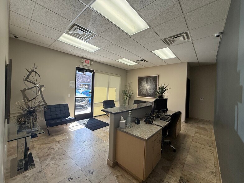 More Photos Of 2420 W Horizon Ridge Pky, Henderson Medical For Lease
