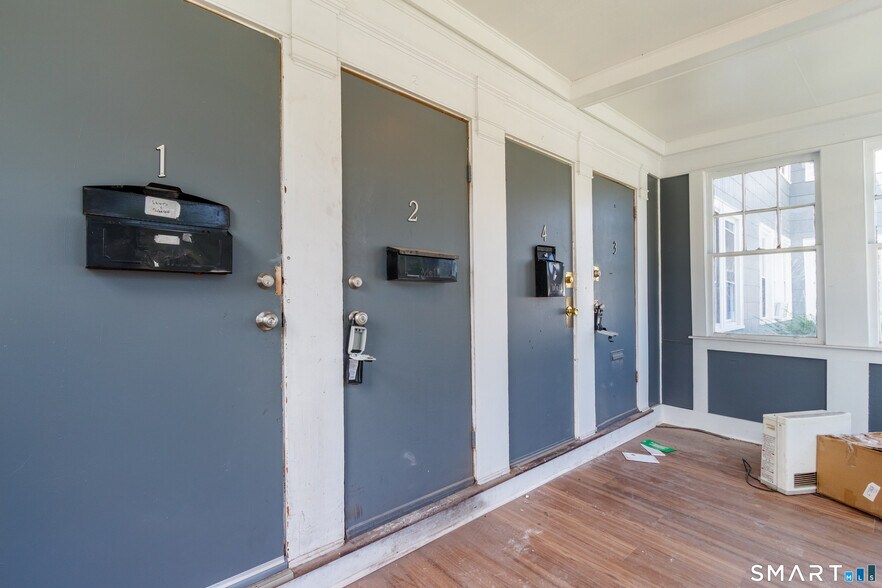 More Photos Of 80-82 Maple Ave, New London Apartments For Sale