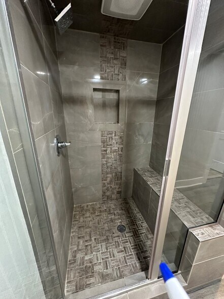 More Photos Of 1662 Murfreesboro Rd, Woodbury General Retail For Sale