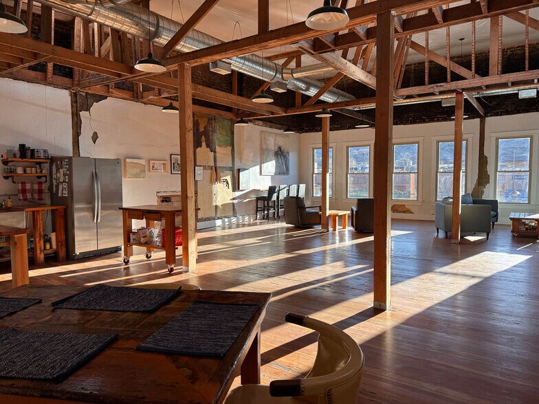 More Photos Of 182 S Main St, Helper General Retail For Sale