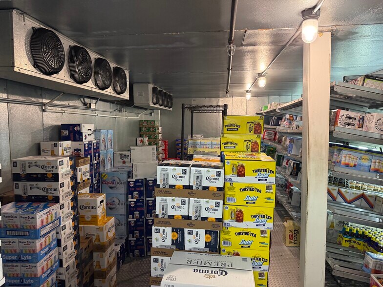 More Photos Of 2600 Park Blvd, Wildwood Storefront Retail Residential For Sale