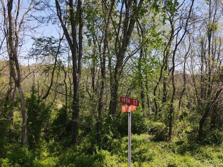 More Photos Of 0 1st Ave, Freedom Land For Sale