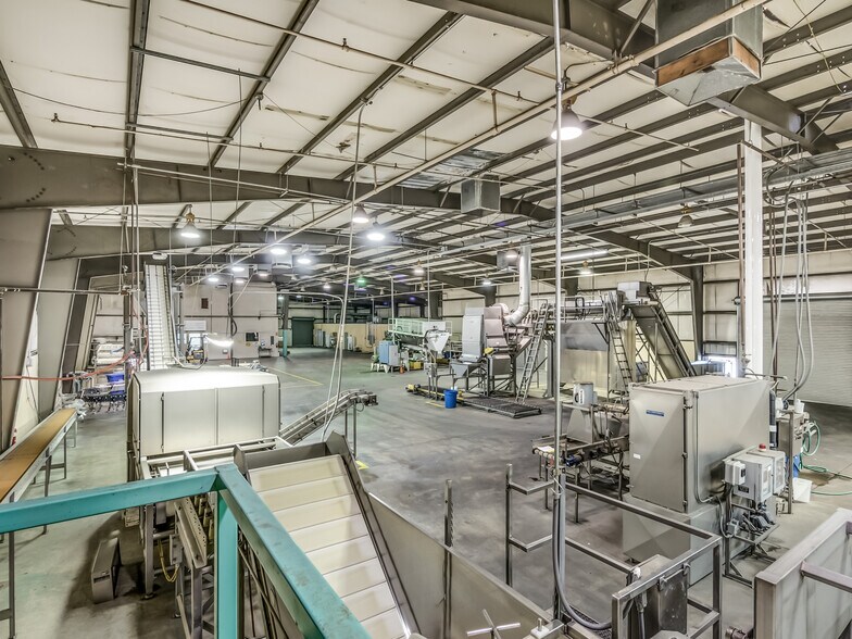 More Photos Of 661 L St, Sanger Refrigeration Cold Storage For Sale