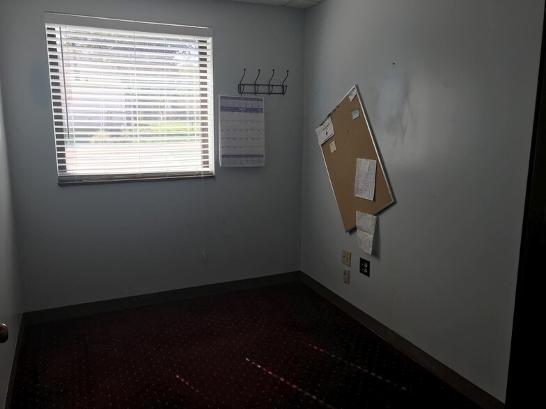 More Photos Of 131 N Hedges St, Dayton Warehouse For Sale