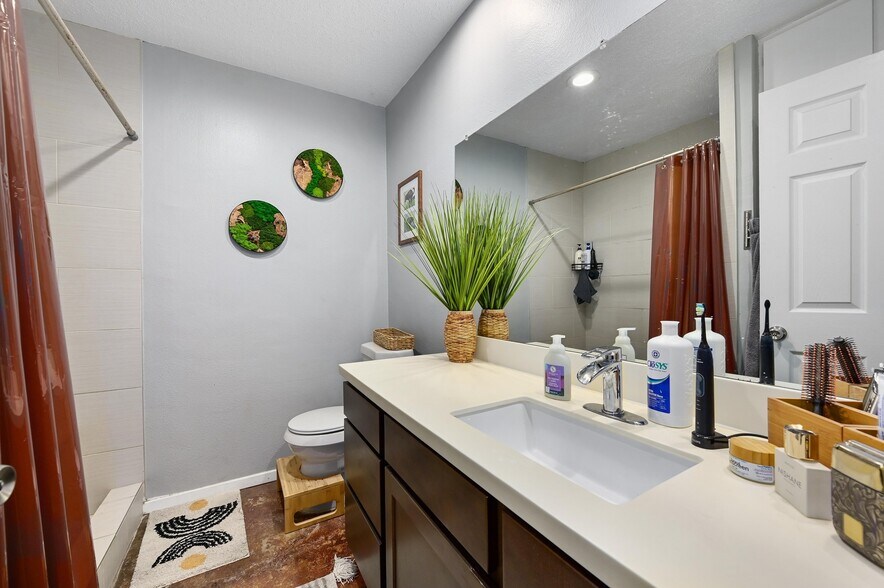 More Photos Of 3416 Willowrun Dr, Austin Apartments For Sale