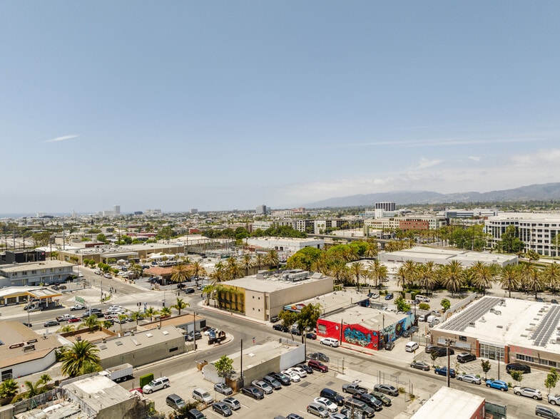 More Photos Of 2319 Michigan Ave, Santa Monica Auto Repair For Sale