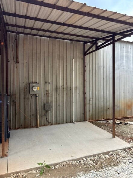 More Photos Of 4234 Burnwood Trl, Denver Warehouse For Lease
