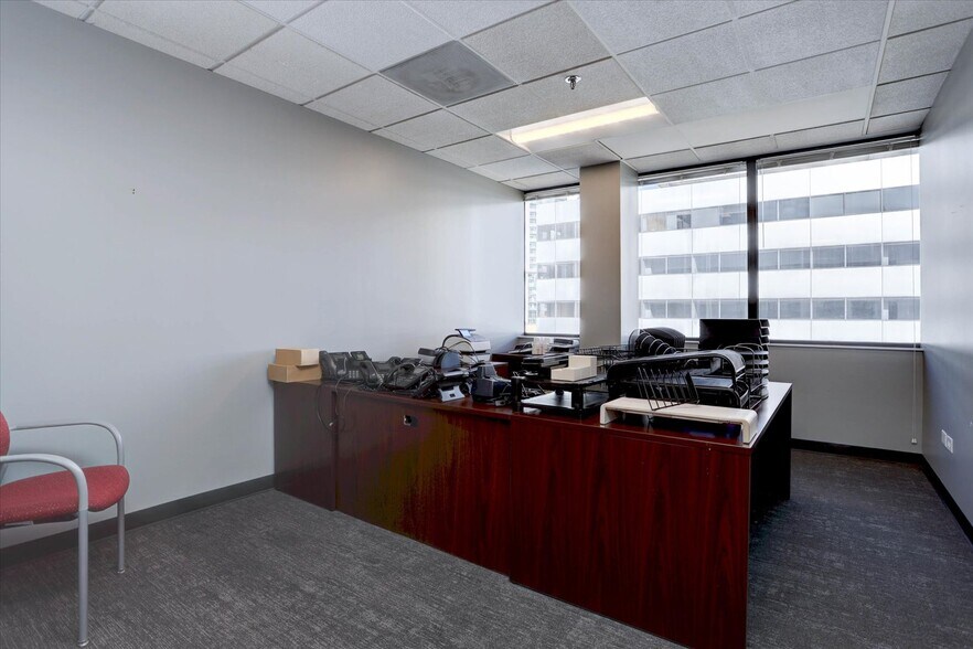 More Photos Of 140 E 19th Ave, Denver Office For Sale