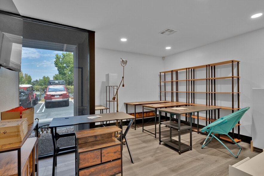 More Photos Of 23231 Vista Grande Dr, Laguna Hills Warehouse For Sale