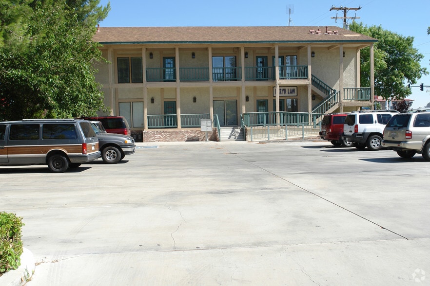 More Photos Of 43619 17th St W, Lancaster Office For Lease