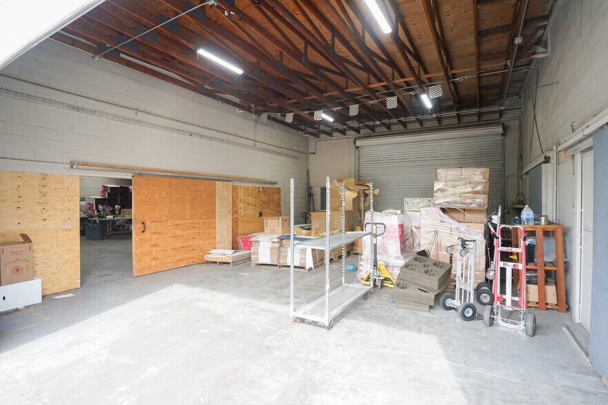 More Photos Of 1320 9th St, Modesto Flex For Sale