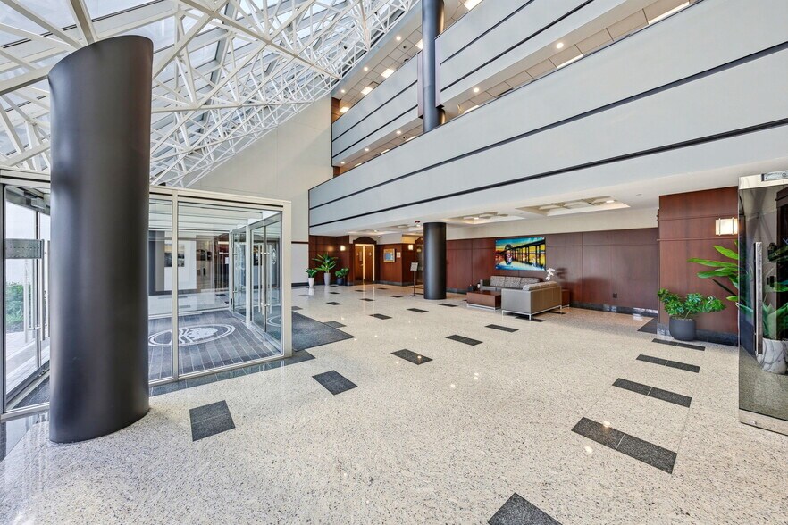 More Photos Of 700 Veterans Memorial Hwy, Hauppauge Unknown For Lease