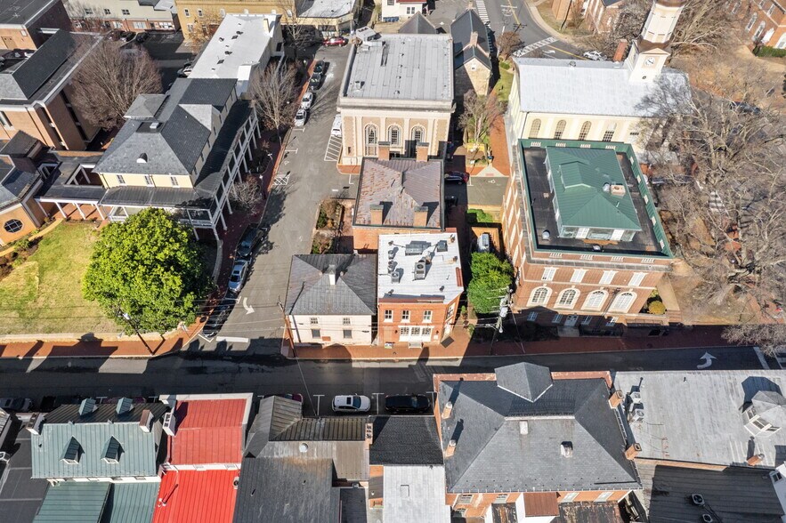 More Photos Of 12 Culpeper St, Warrenton Restaurant For Sale