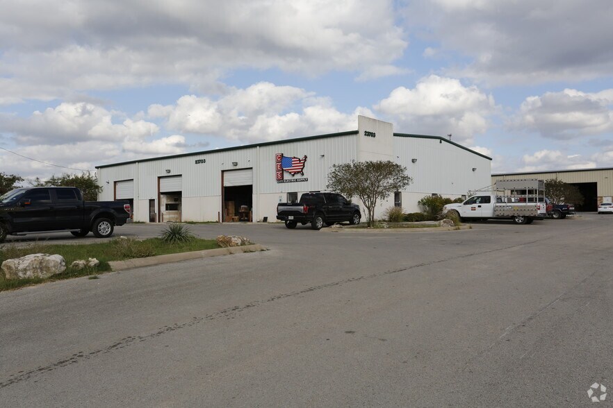 Primary Photo Of 23703 N IH 35, Kyle Warehouse For Lease
