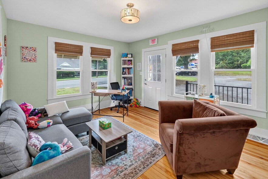 More Photos Of 402 W Main St, Williamston Medical For Sale