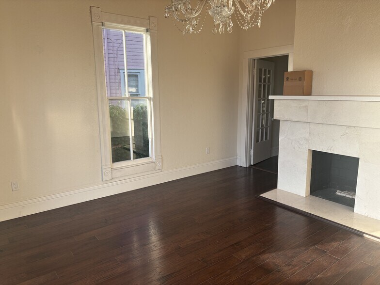 More Photos Of 117 S French Ave, Sanford Restaurant For Lease