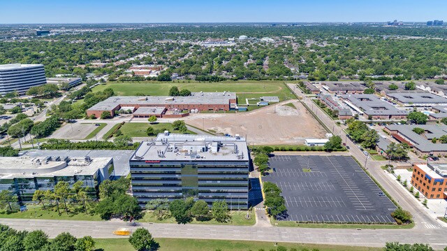 More Photos Of 1250 W Sam Houston Pky, Houston Office For Lease