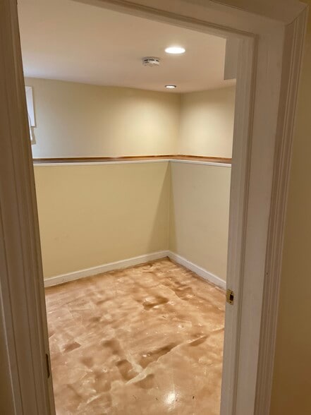 More Photos Of 1887 Joshuas Path, Central Islip Apartments For Sale