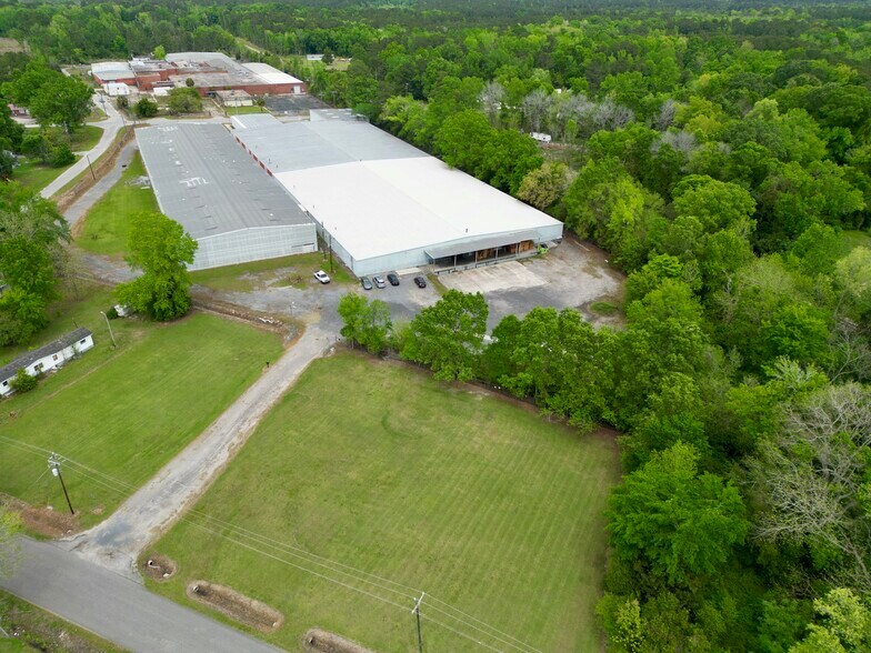 More Photos Of 55 E Conifer St, Andrews Unknown For Lease